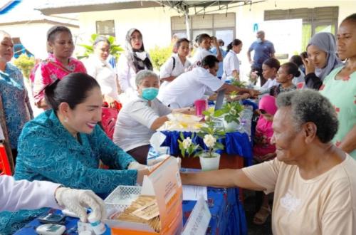 150 Warga Sentani Barat Antusias Ikuti Pemeriksaan Kesehatan Gratis dari TP-PKK Jayapura