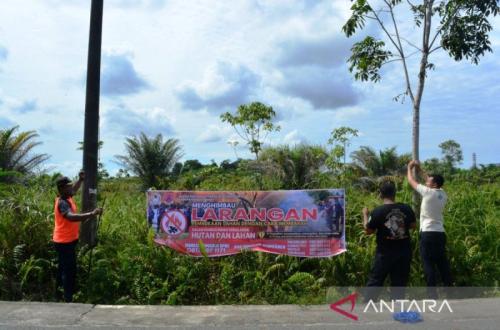 BPBD Aceh Barat Pasang Spanduk di Lima Titik Rawan Cegah Karhutla