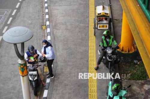 Pramono Tertibkan PKL di Trotoar Jakarta