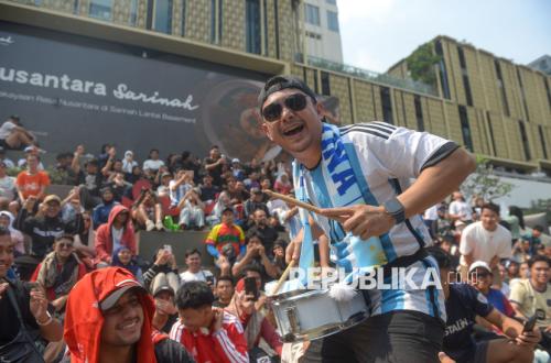 Saat Euforia Piala Dunia Hangatkan Car Free Day Jakarta