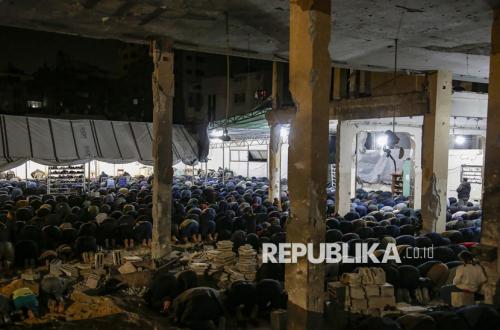 Seruan Qunut Nazilah untuk Palestina Selama Ramadhan: Sejarah, Tata Cara, dan Doa