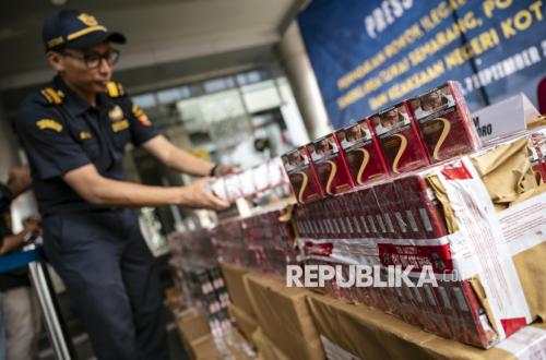 Bea Cukai Semarang Bongkar Penyelundupan Rokok Ilegal Senilai Rp2,36 Miliar