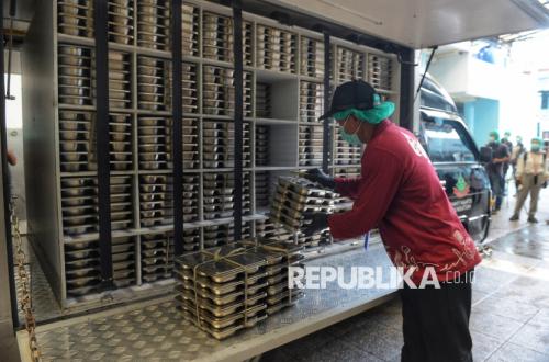 Menu Nasi Tahu Telur Kecap MBG Bikin 690 Siswa SMKN 6 Semarang Keracunan