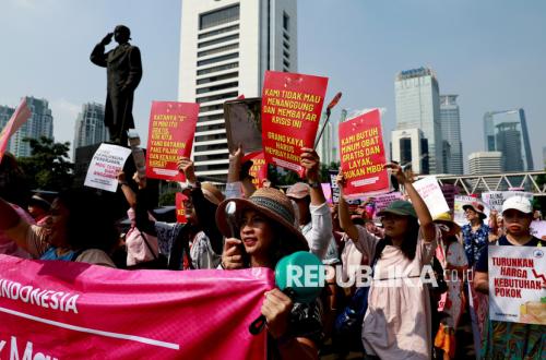 Arsitektur Demokrasi yang Sehat, Antara Masyarakat dan Pemerintahan Sipil