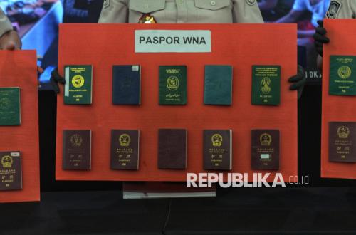 Dari Dolar AS hingga Logam Mulia, Barang Bukti yang Disita KPK dari OTT Kepala Imigrasi Jakbar
