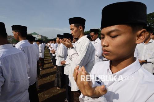 Khutbah Jumat: Hari Santri dan Cinta Tanah Air yang Digariskan Rasulullah SAW