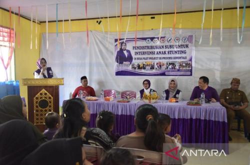 Gorontalo volunteers provide milk support for 30 stunted toddlers in Tabumela