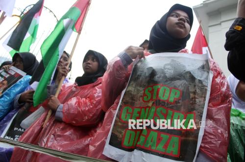 Aksi Solidaritas Palestina Digelar di Gedung Merdeka Bandung