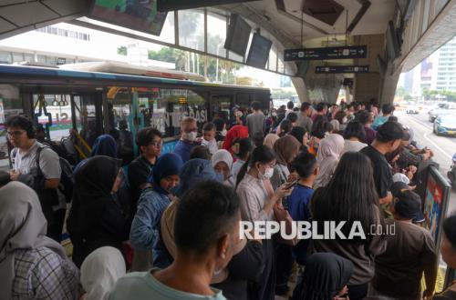 Naik MRT, LRT, dan Transjakarta Cuma Rp 1 Saat Puncak HUT Jakarta