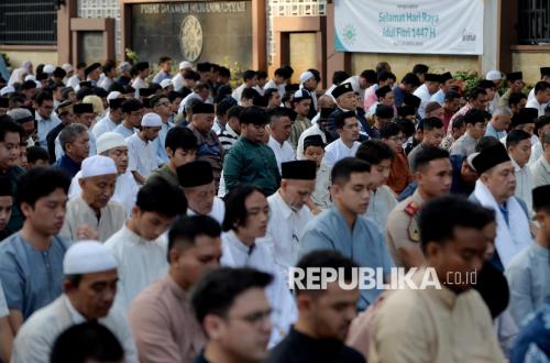 10 Ribu Umat Muslim Tunaikan Shalat Id di Masjid Baiturrahman Simpang