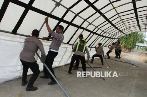 Sekolah Rusak Pascagempa NTT, Tenda Darurat Disiapkan untuk Lokasi Belajar Sementara