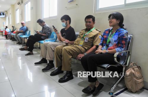Beda Usia Beda Penyakit, Intip Kerentanan Medis Pekerja Muda Hingga Senior