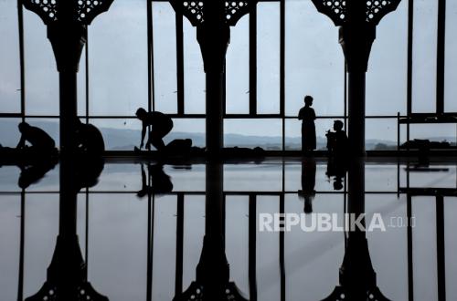 Anda Mudik Naik Bus? Perhatikan Hal Berikut Agar Sholat Tetap Terjaga