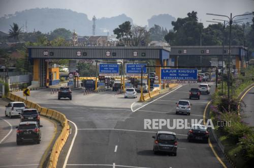 Viral Motor Terobos Tol Pasteur, Pengemudinya WNA Terjebak Google Maps
