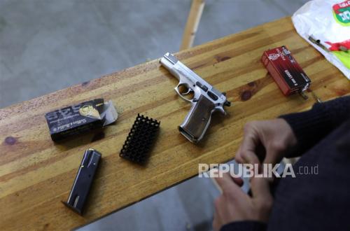 Bawa Senapan dalam Tas Gitar, Siswa 14 Tahun Tembaki Sekolah di Prancis