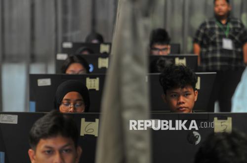 Kronologi Terungkapnya Kecurangan Peserta UTBK-SNBT Undip Pakai Alat Kecil di Telinga