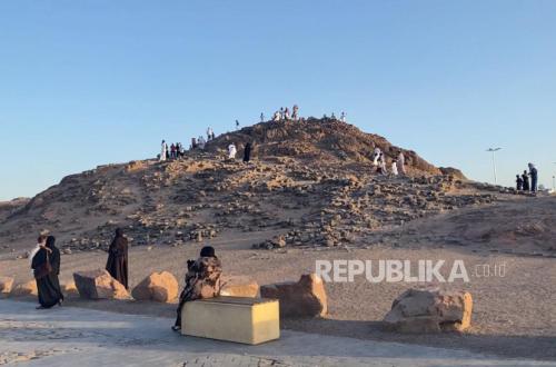 Saudi Ungkap Temuan 110 Juta Ton Bijih Uranium dan Tanah Jarang di Madinah
