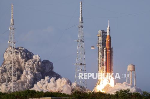 Awak Artemis Il Lintasi Bulan, Catat Rekor Terjauh dari Bumi