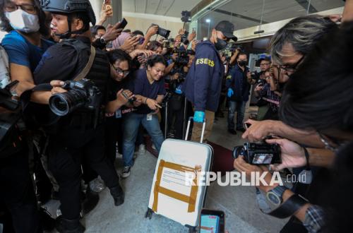 Polri: Kami Bertanggungjawab Tetapkan Eks Jampidsus Febrie Sebagai Tersangka