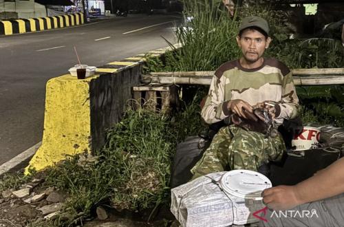 Asep Kumala, Mudik Jalan Kaki dari Bandung ke Ciamis