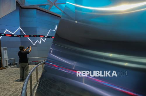 IHSG Tinggalkan Level 8.000, Pengamat Nilai Kepercayaan Pasar Belum Pulih