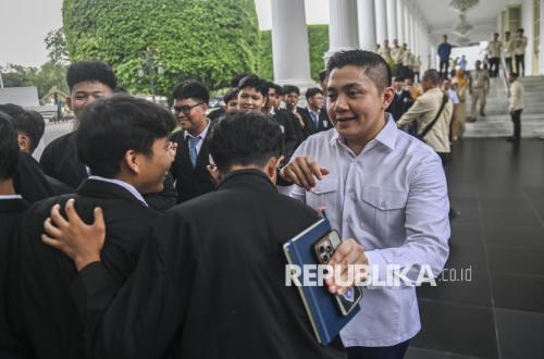 Respons Pernyataan Saiful Mujani, Seskab Teddy: Presiden Fokus Urus Hal Besar Strategis