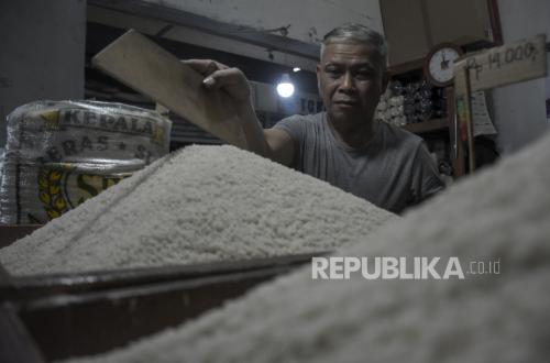 Bapanas Cek Harga Beras di Pasar Tradisional di Bandung, Ini Hasilnya