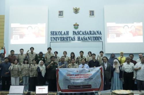 Pakar Jepang Prof Akira Tai Bahas Perubahan Iklim dan Risiko Banjir di Unhas