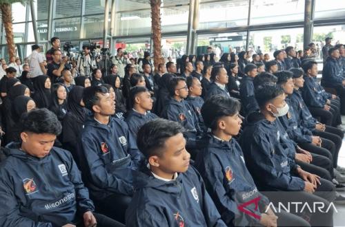 Menko Muhaimin Minta PMI Bekerja Profesional dan Jaga Nama Baik Indonesia