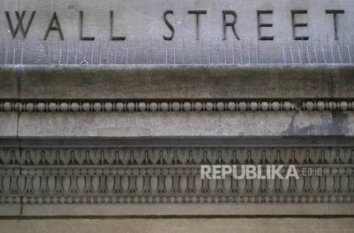 Wall Street Melemah, Data Ritel AS dan Isu AI Tekan Bursa Global