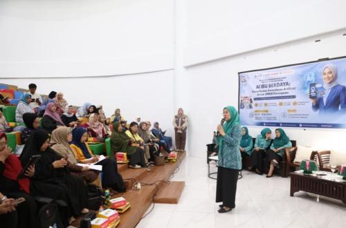 TP PKK Makassar Latih Pelaku UMKM Perempuan Manfaatkan AI agar Naik Kelas