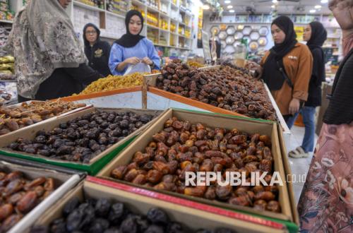 Penjualan Kurma Meroket di Tanah Abang, Kurma Medjool dan Ajwa Jadi Favorit