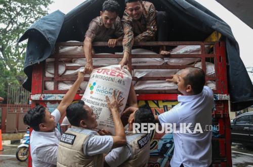 Polisi Bongkar Mafia Pupuk Subsidi di Jateng, Tiga Orang Tersangka Diamankan