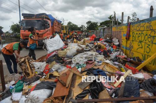 Menteri LH Targetkan Kepala Daerah Selesaikan Masalah Sampah pada 2029