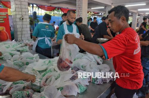 Tak Bagikan Langsung ke Warga, Masjid Istiqlal Salurkan Daging Kurban Lewat Mitra Lembaga