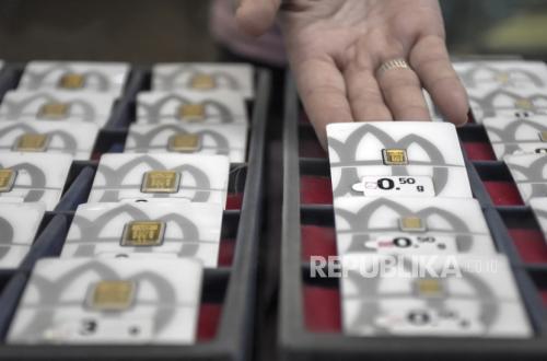 Harga Emas Antam Melejit Naik, Tembus Rp2.725.000 per Gram