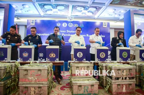 BI Musnahkan 466 Ribu Lembar Uang Palsu