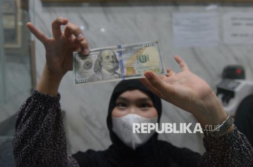 Rupiah Anjlok ke Rp17.614, Komisi XI DPR Minta Bank Indonesia Segera Bertindak