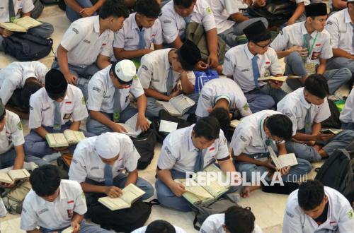 Pesantren Ramadhan Serentak Digelar dari Kapuas hingga Pasaman Barat