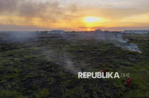 Angin Kencang Hambat Pemadaman Kebakaran Lahan di Ogan Ilir