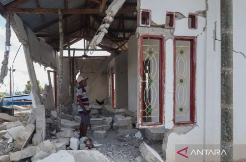 BMKG Catat 14.993 Gempa Susulan Guncang Flores Pasca Gempa Utama M 7,7