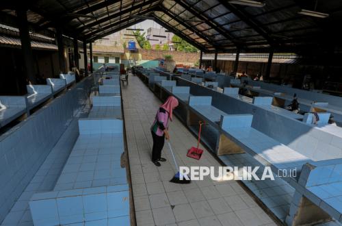 193 Pedagang Ikan di Jalan Raya Bogor Segera Direlokasi ke Lokbin Kramat Jati