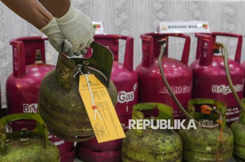 Warga Sulit Cari Gas Melon, Ternyata Dioplos ke Gas 5,5 Kg dan 12 Kg