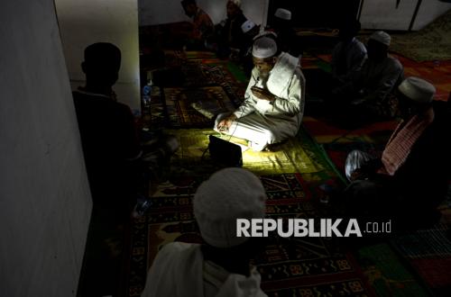 Masjid Darurat Jadi Tempat Iktikaf Warga Korban Banjir di Gayo Lues