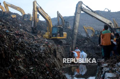 Imbas Longsor di TPST Bantargebang, KLH Tetapkan Eks Kadis LH Provinsi Jakarta Jadi Tersangka