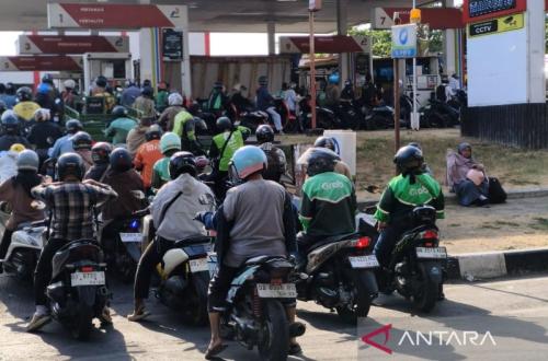 Pertamina Patra Niaga Sulawesi Minta Satgas Awasi Antrean BBM dan Elpiji Bersubsidi |Republika Online