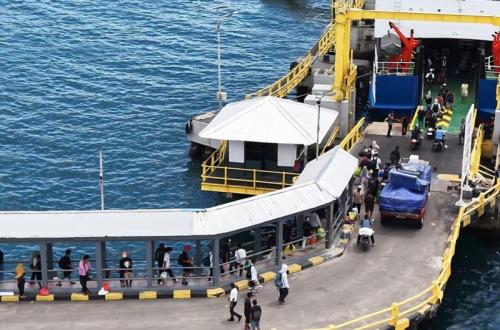 ASDP Operasikan Pelabuhan di Indonesia Timur 24 Jam Selama Lebaran