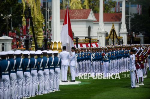 Momen Khidmat Upacara HUT ke-81 RI di Istana Merdeka