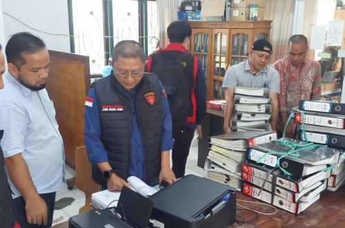Kejati Jambi Geledah Sekretariat DPRD Merangin Terkait Dugaan Korupsi