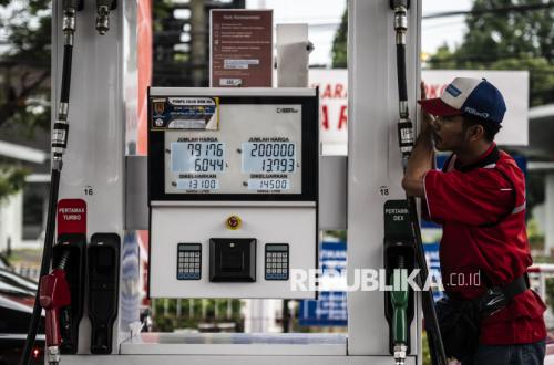 Bahlil Tegaskan Harga BBM Subsidi Tetap, Nonsubsidi Masih Dibahas